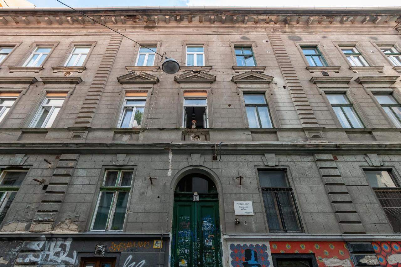 Spacious & Stylish Apartment In Downtown Budapest Exterior photo